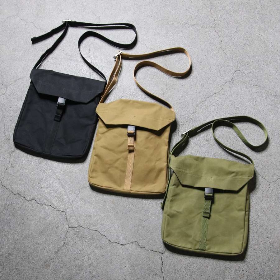 J&S FRANKLIN EQUIPMENT × arts & crafts【British Military Gasmask Shoulder Bag】