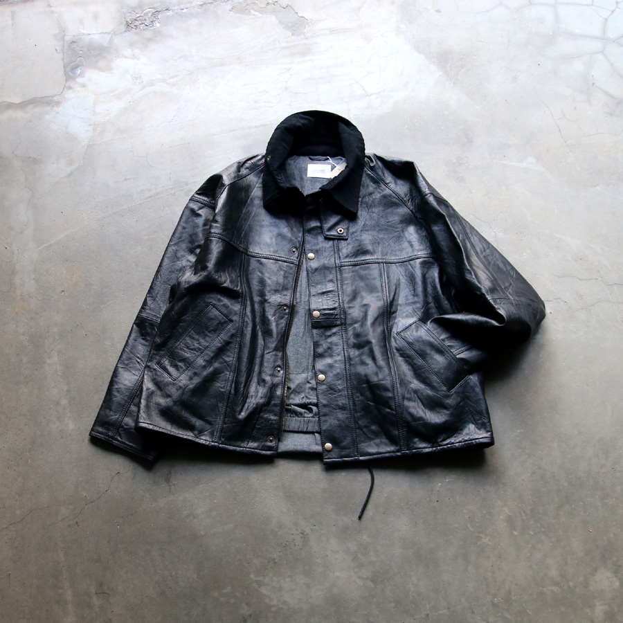 beta post split leather ノーカラージャケット袖丈59cm - ジャケット ...